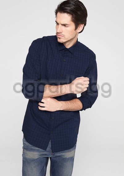 Slim: tone-in-tone check shirt